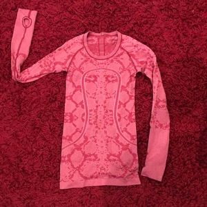 Long sleeve Lululemon shirt